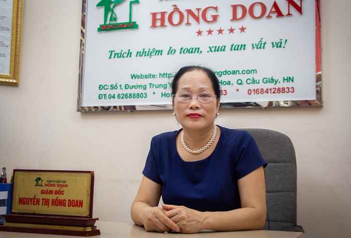 Giám đốc Hồng Doan là người đứng ra kết nối nhu cầu của hai bên, tạo công ăn việc làm cho người phụ nữ nông thôn và giúp các gia đình ở thành phố tìm được người giúp việc ưng ý, thật thà, có trách nhiệm