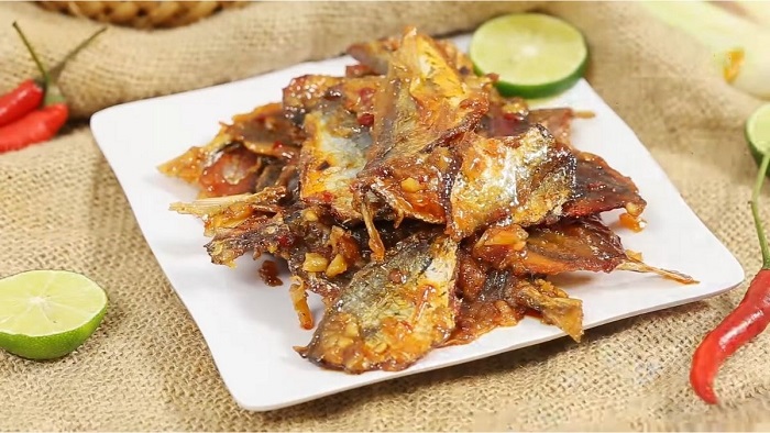 Cách chọn cá chỉ vàng chất lượng 